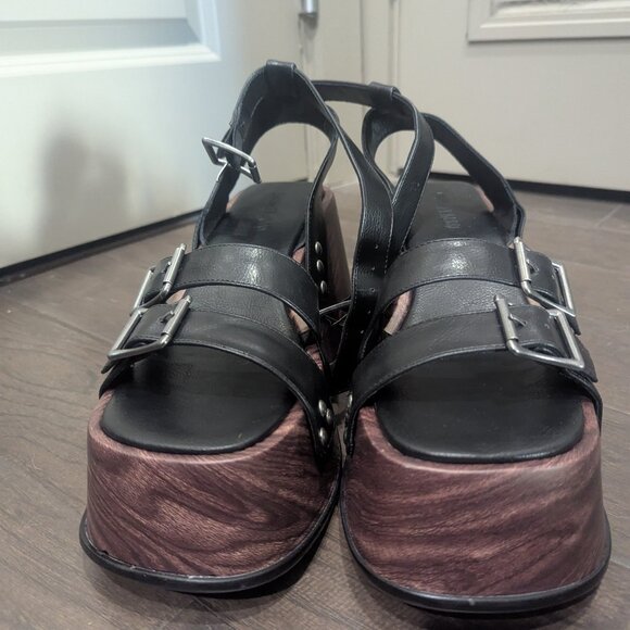 Summer Moves Platform Wedges - Picture 1 of 7